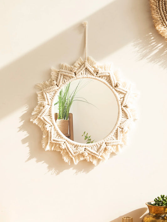 Vivid Aura | Cosmetic Mirror